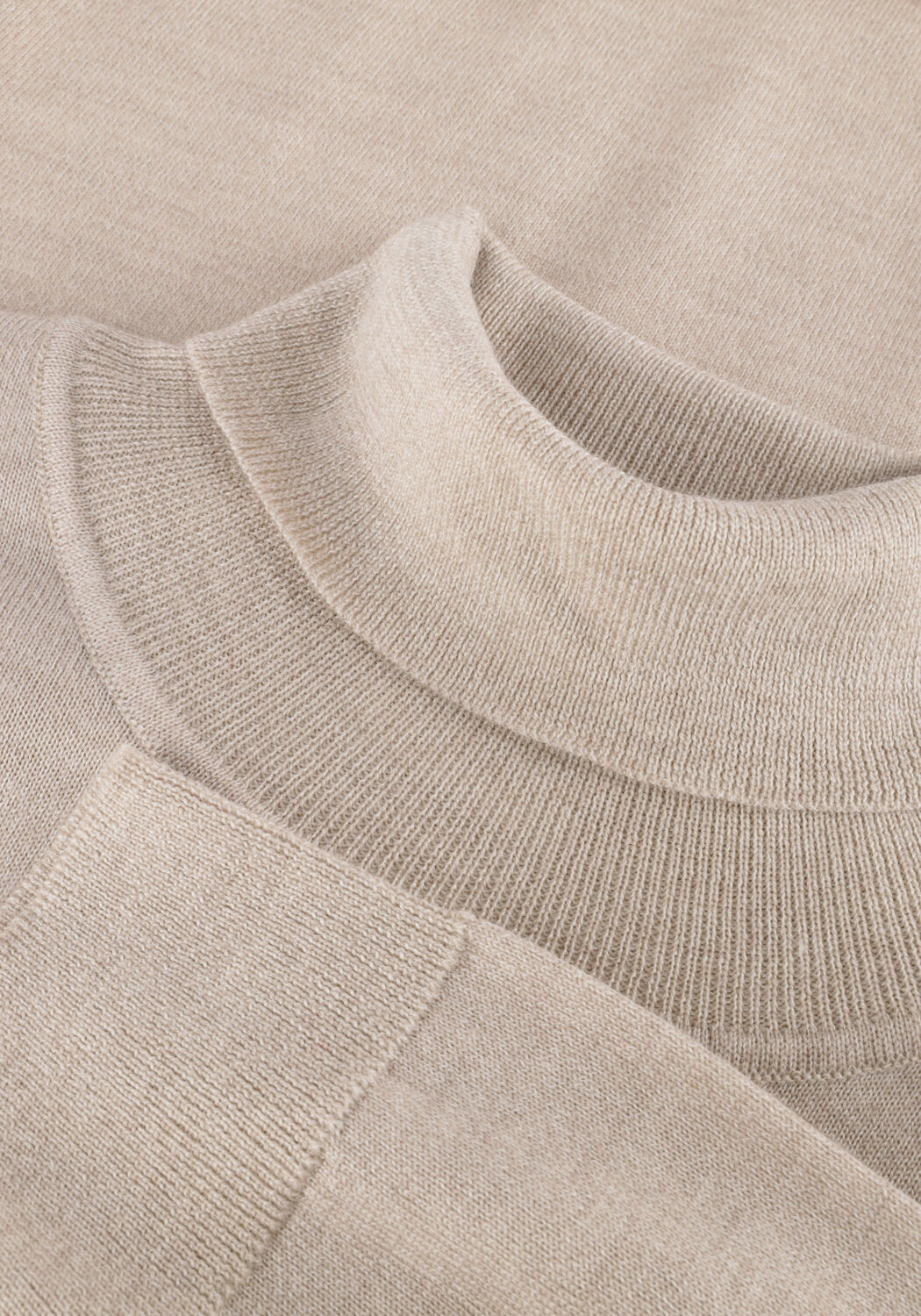 PROFUOMO Col roul&eacute; PULLOVER ROLL NECK MERINO en beige - large