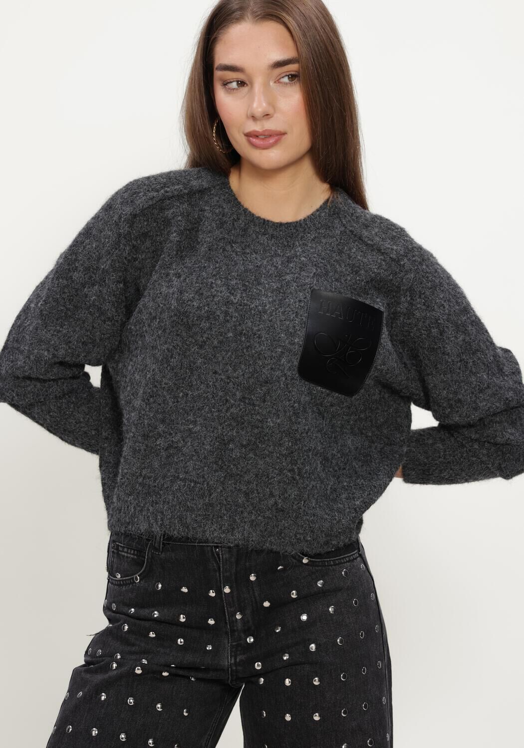 HAUTE L'AMITI&Eacute; Trui DARCIA REVERSE CROP POCKET KNIT - large