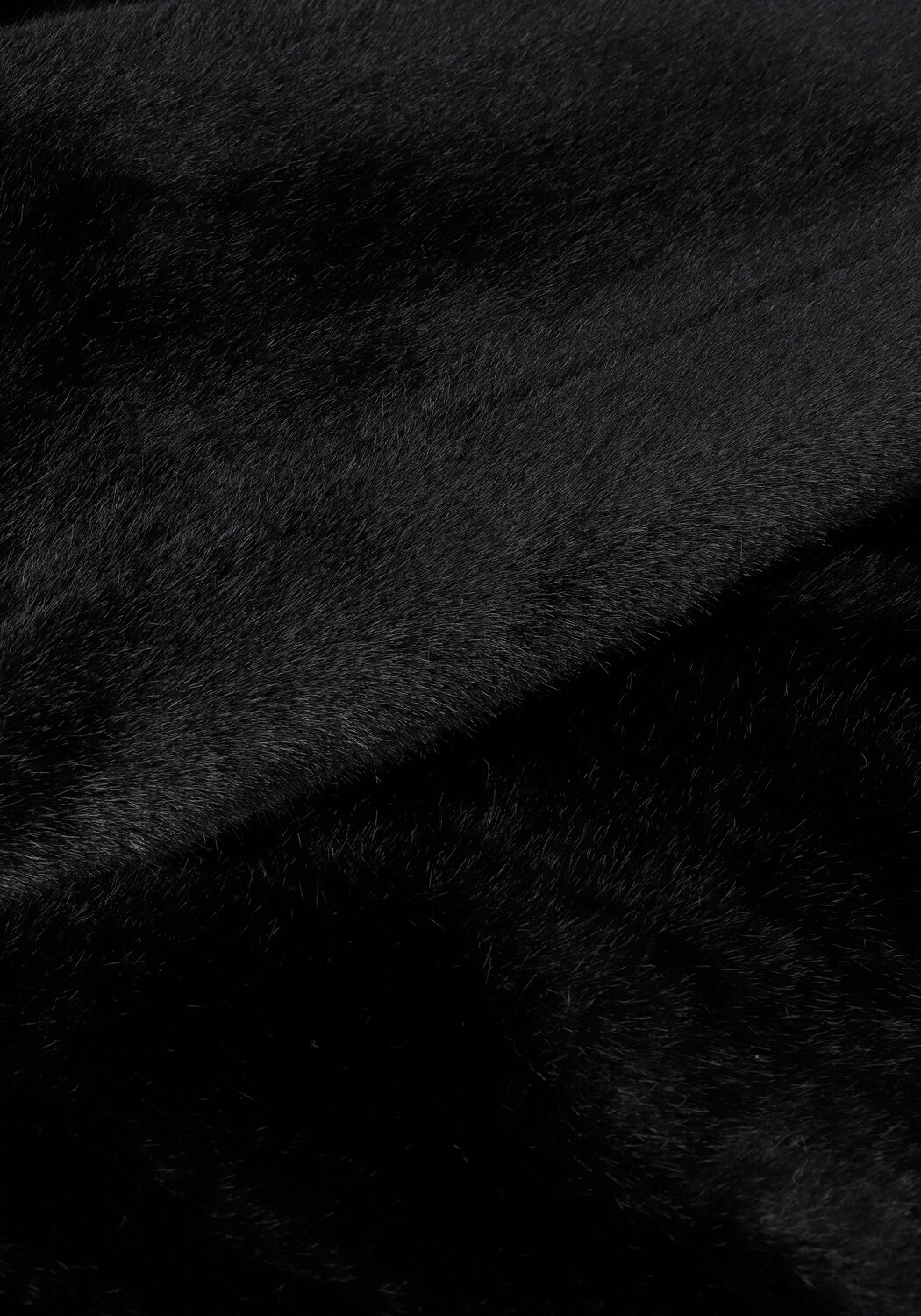 STAND STUDIO Manteau en fausse fourrure CAMILLE COCOON COAT SOFT en noir - large