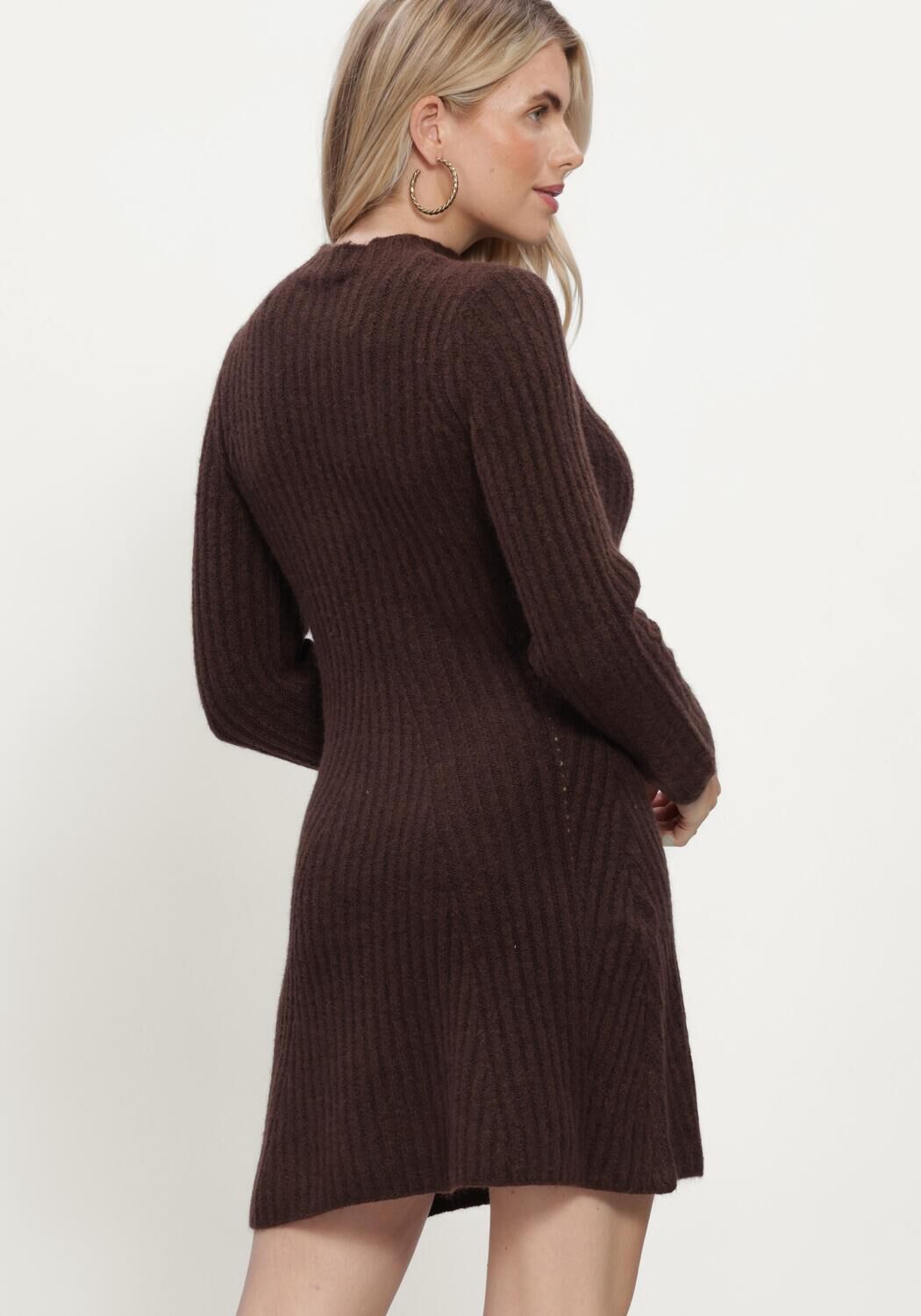 Bruine Y.A.S. Mini jurk YASDOLLY LS KNIT DRESS - large