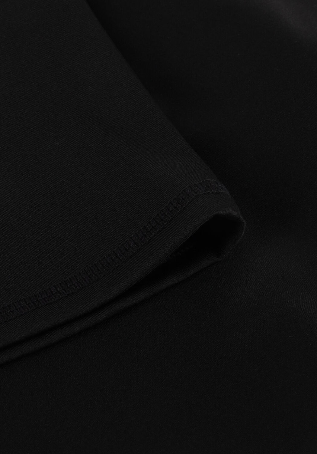 NEO NOIR Haut TIRRI TOP en noir - large