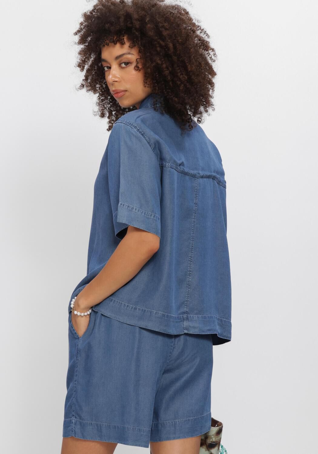 SELECTED WOMEN SLFJANNA OVERSIZE 2/4 POLO SHIRT Blouses en bleu - large