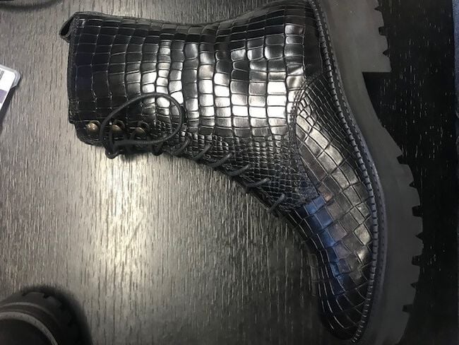 NOTRE-V Bottines &agrave; lacets A48205 SAMPLE en noir - large