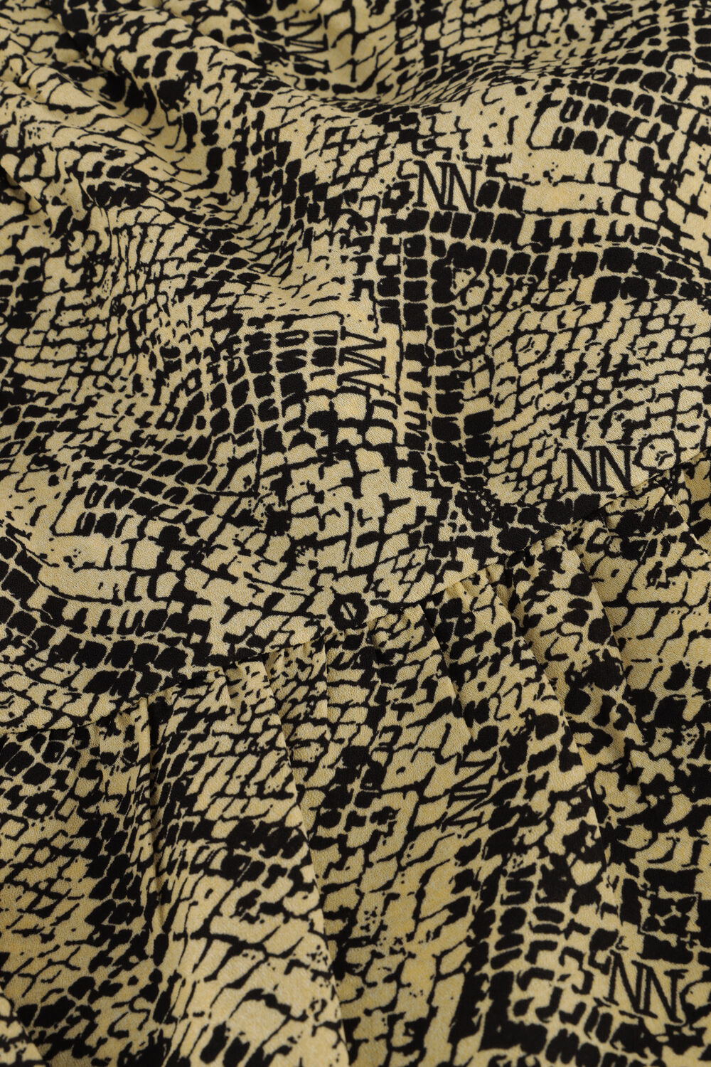 Beige NIK & NIK Broeken/jumpsuits SNAKE SKORT - large