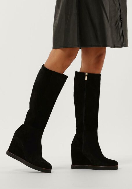 Zwarte NOTRE-V  9690 - large