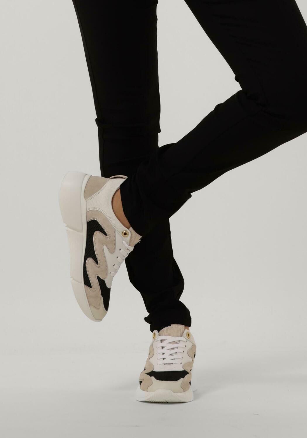 Beige VIA VAI Sneakers CELINA - large