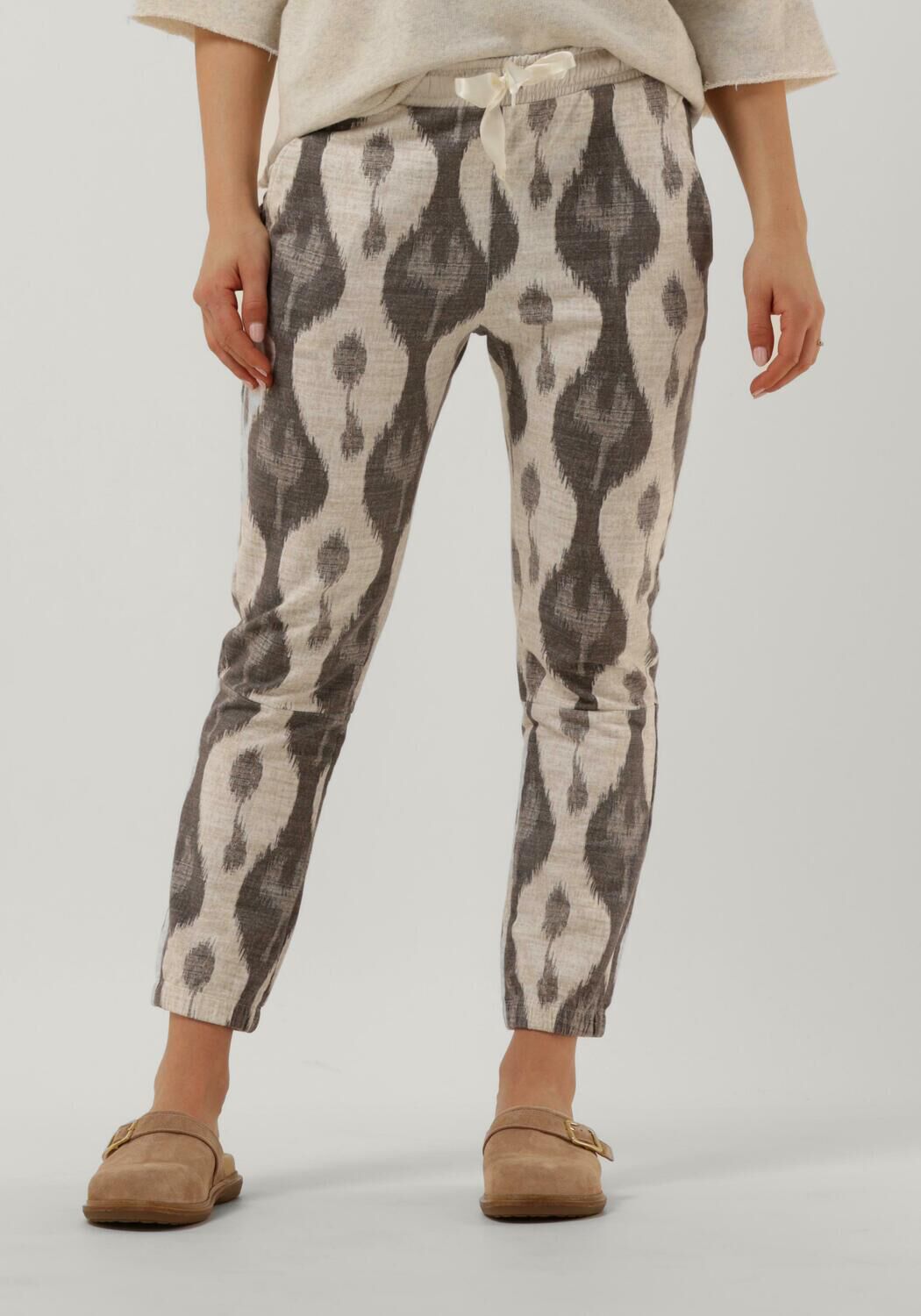 10DAYS Pantalon de jogging CROPPED JOGGER IKAT Ecru Omoda
