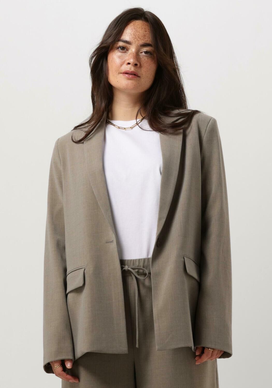 Nora dameskleding on sale