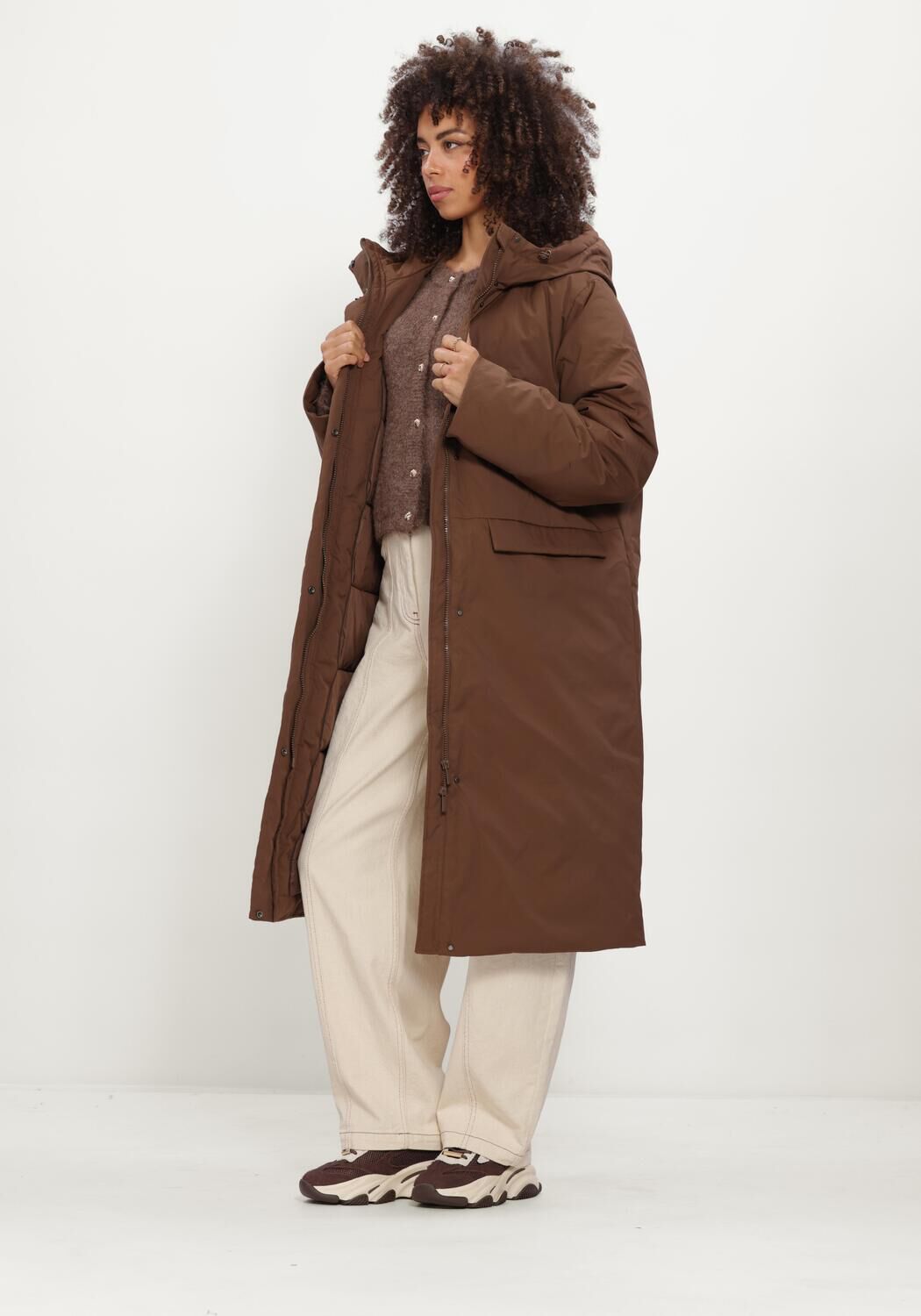 OBJECT Veste matelass&eacute; OBJKELYN L/S RE LONG JACKET NOOS en marron - large
