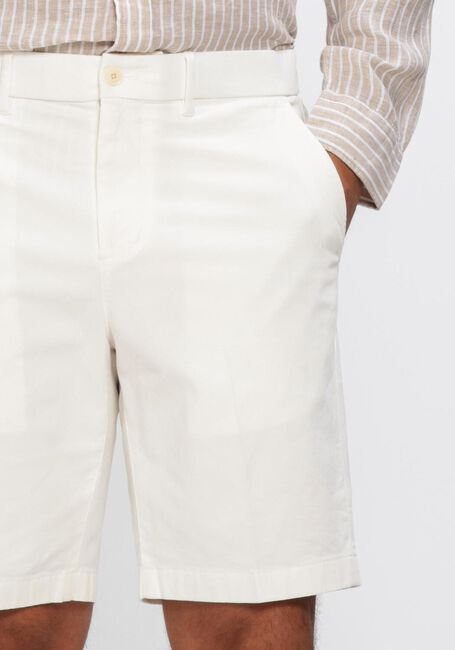 TOMMY HILFIGER Pantalon courte HALF EWB HARLEM SHORT CHINO &Eacute;cru - large