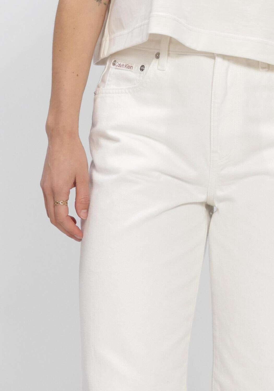 CALVIN KLEIN Straight leg jeans THE WIDE LEG RAW HEM en blanc - large