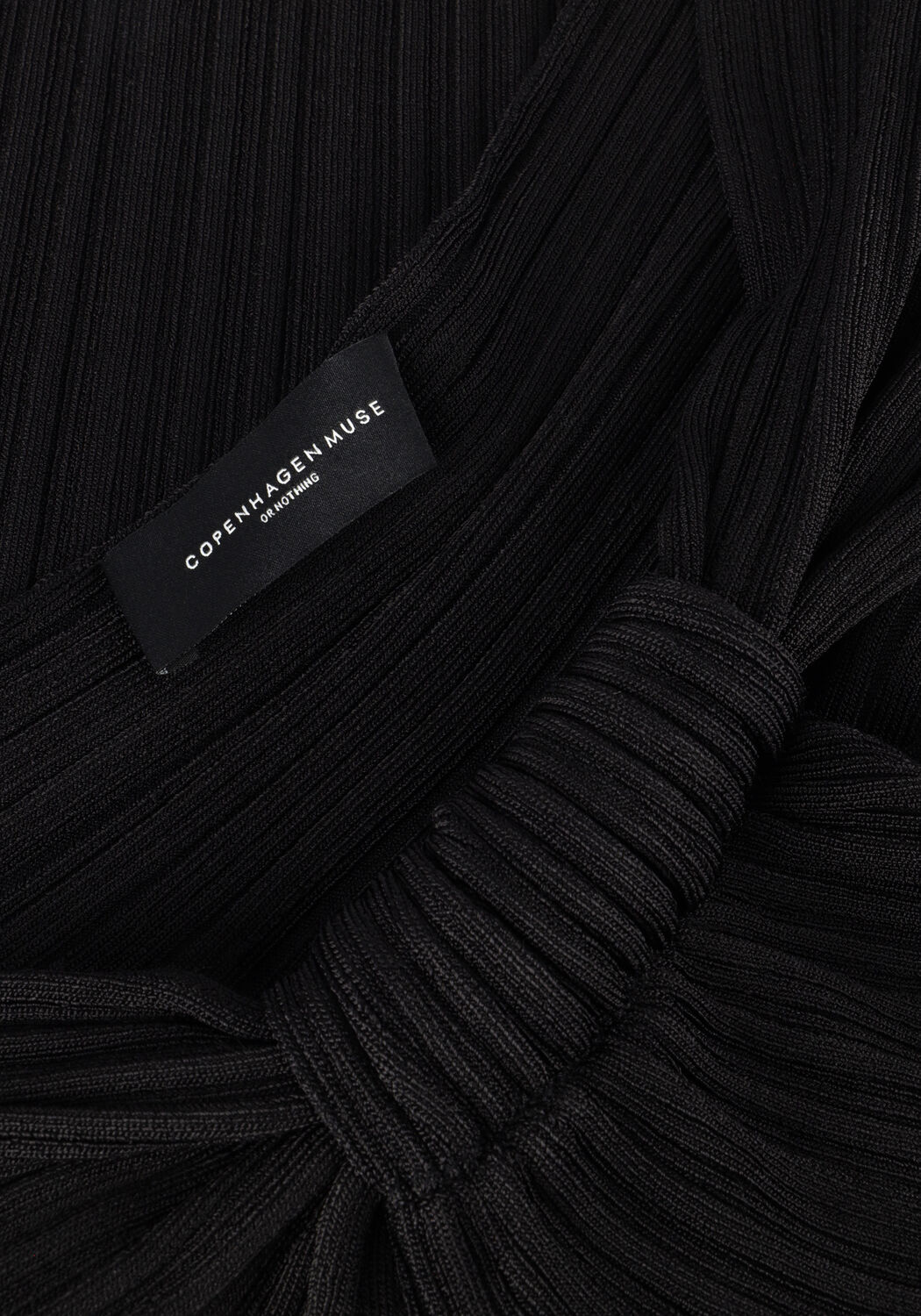 COPENHAGEN MUSE Haut ANN TOP en noir - large