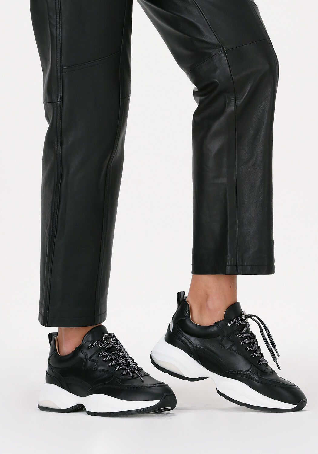Zwarte VIA VAI Lage sneakers PEPPER YUNA | Omoda