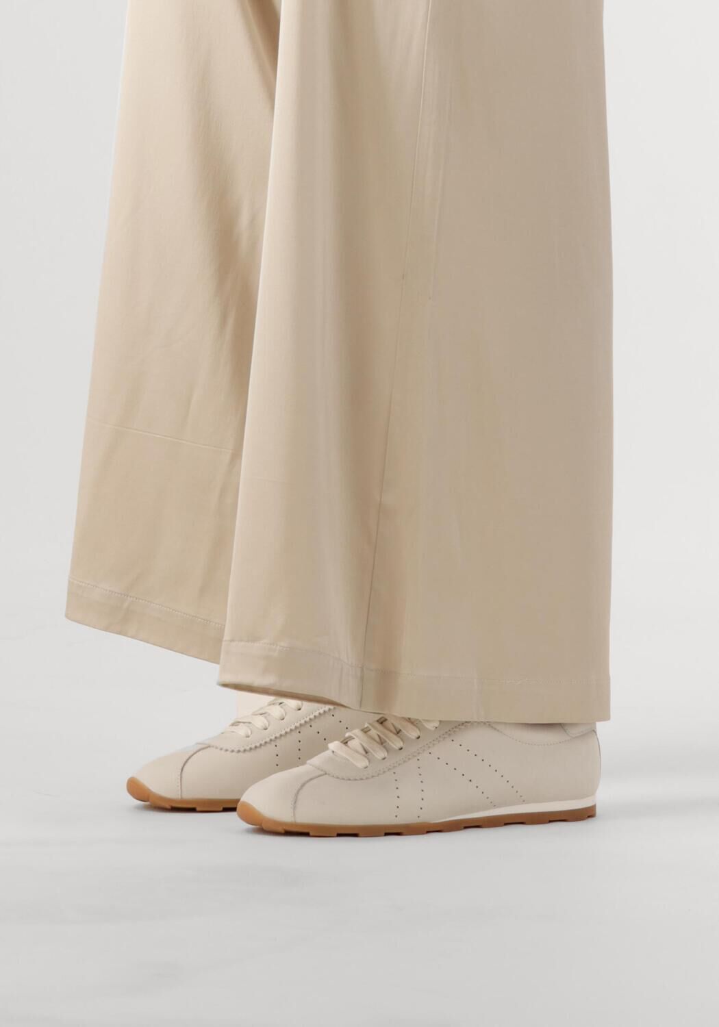 STEFANO LAURAN Baskets basses 1SLICK100 en blanc - large