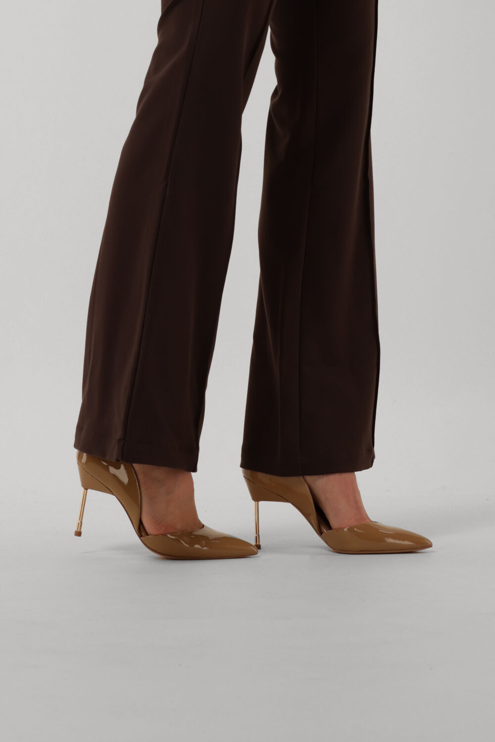 KURT GEIGER LONDON Escarpins LONDON STILETTO en taupe - large