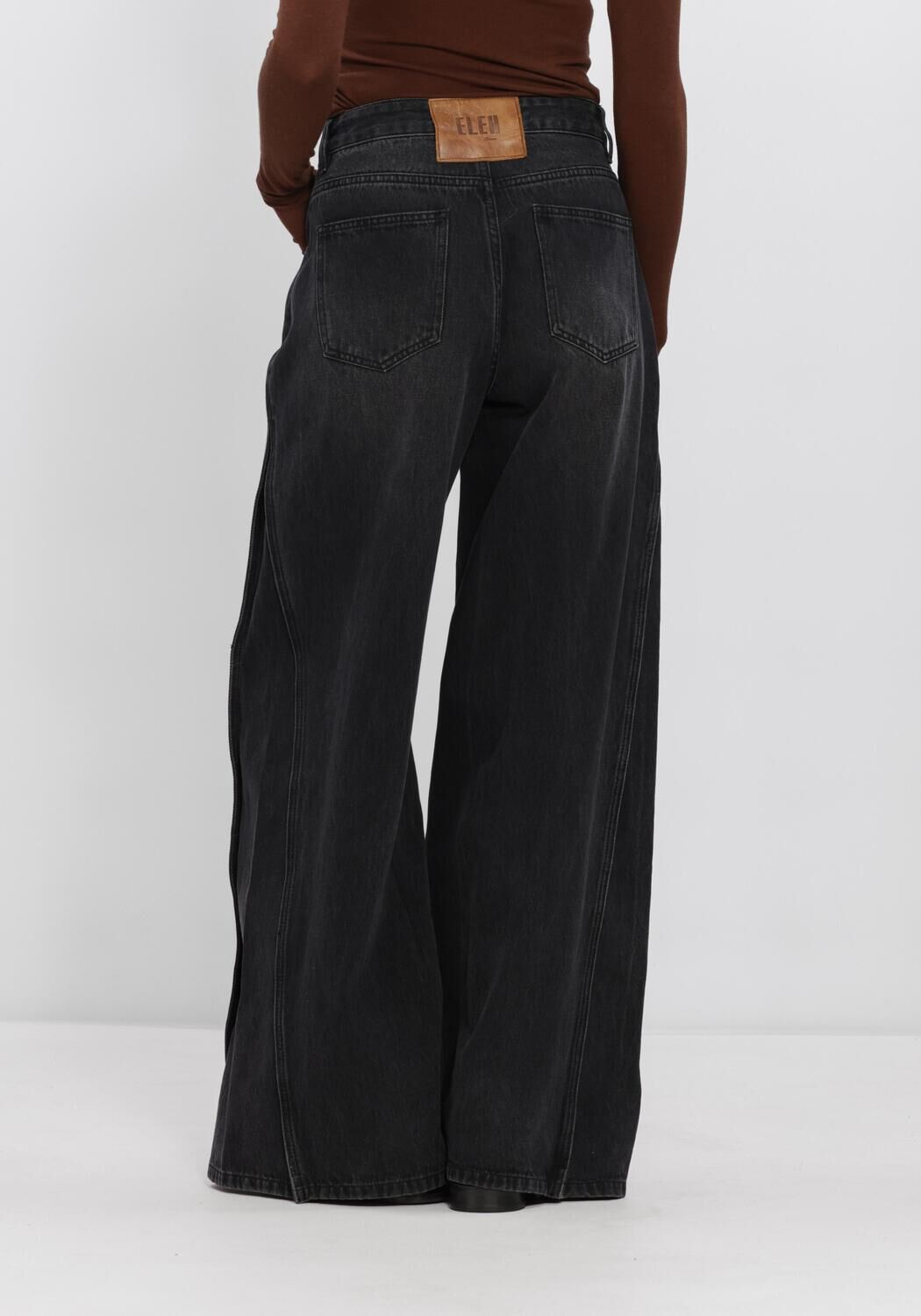 ELEH Wide jeans EFWJ260004 en noir - large