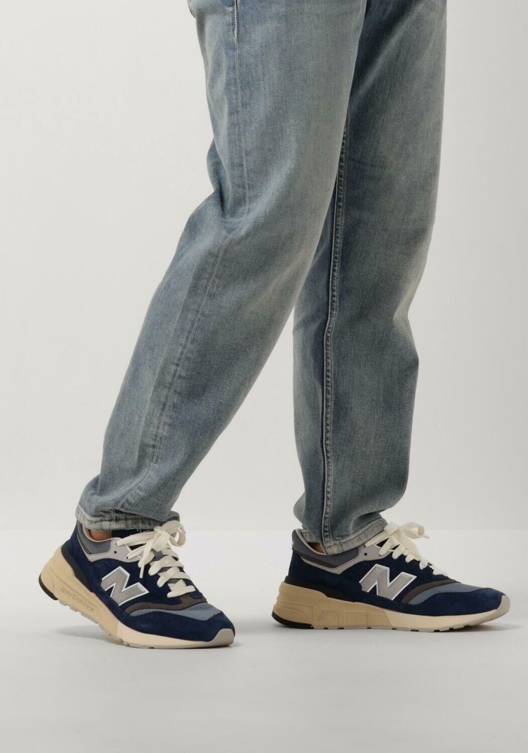 Blauwe new balance store
