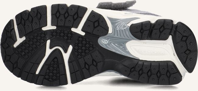 Grijze NEW BALANCE Sneakers 2002 Grijze NEW BALANCE Sneakers 2002 - large