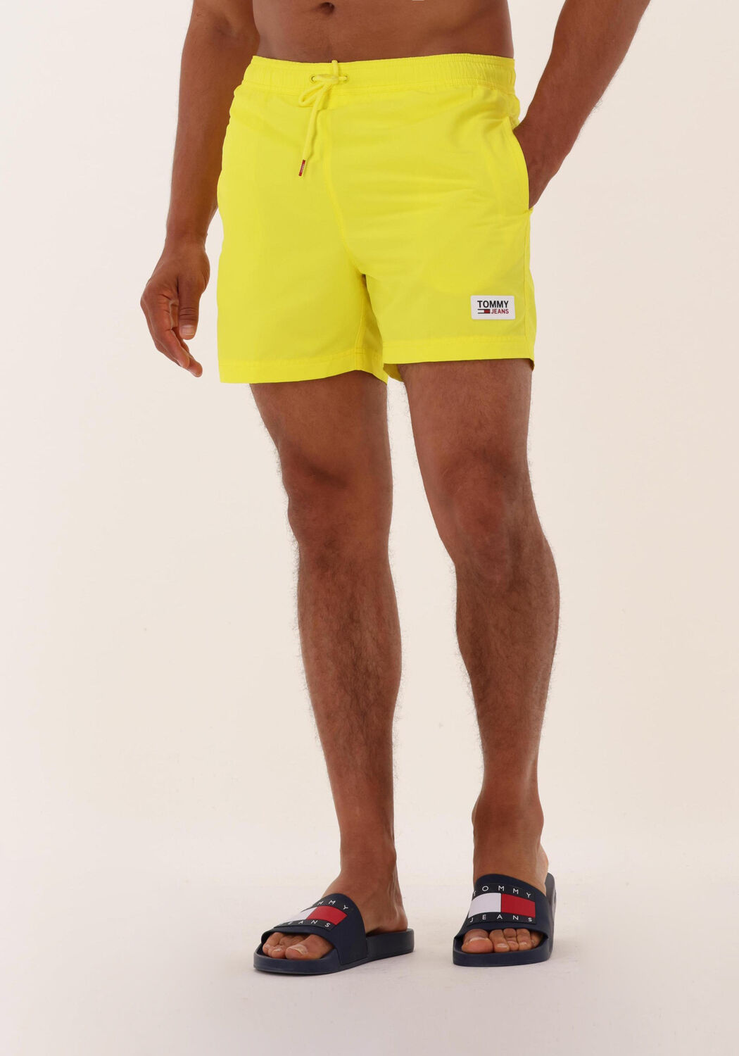 TOMMY HILFIGER SF MEDIUM DRAWSTRING Shorts de bain en jaune Omoda