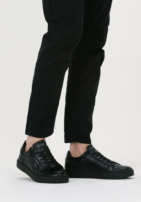 CALVIN KLEIN Baskets basses LOW TOP LACE UP WITH ZIP en noir - large