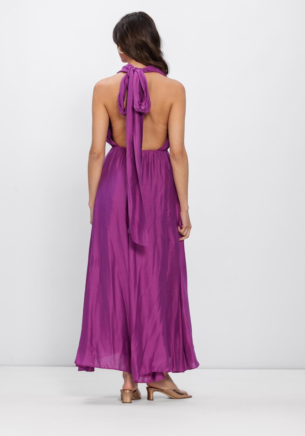 NEMA N242 Robes en violet - large