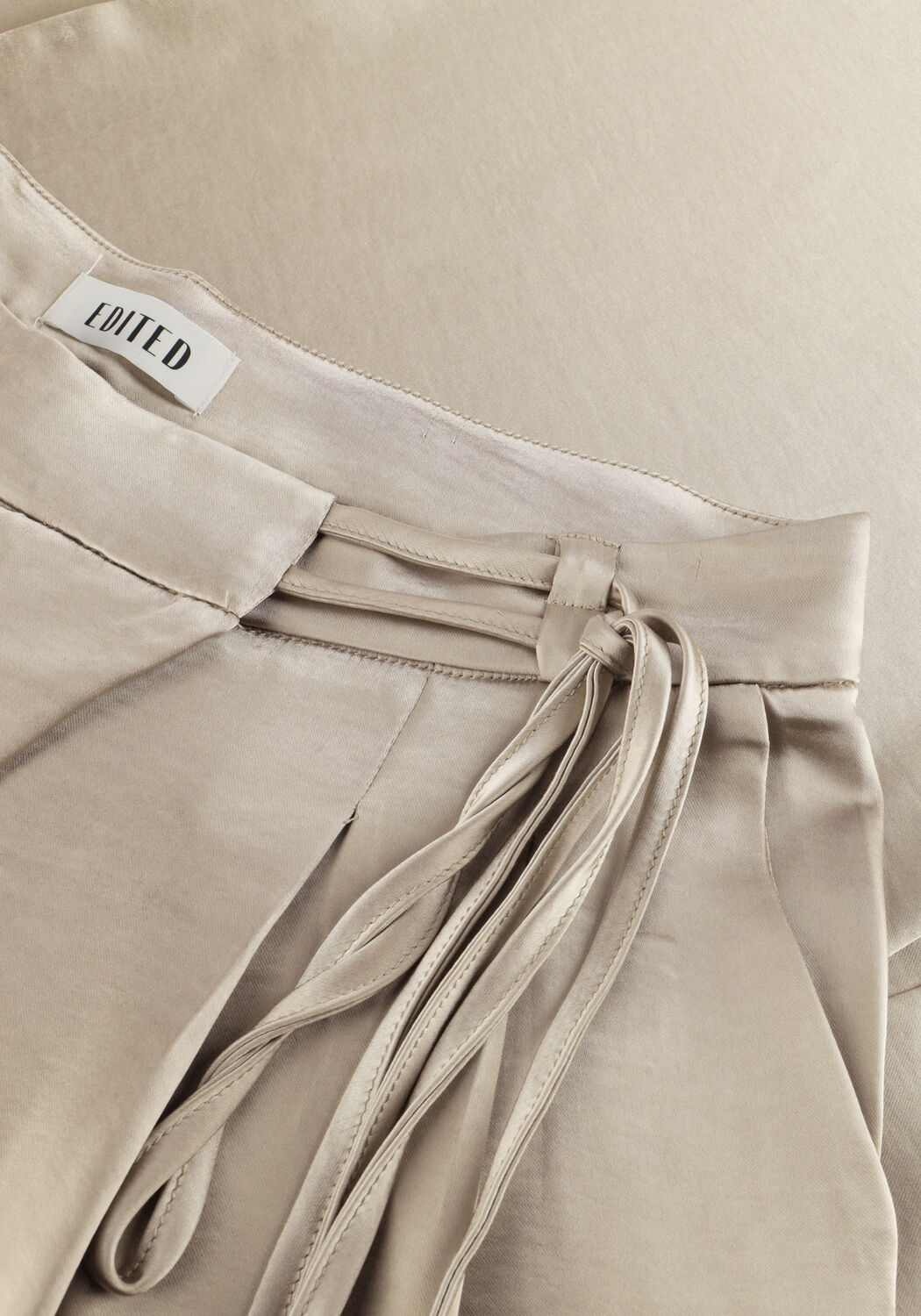 EDITED Pantalon large KATIE TROUSERS en beige - large