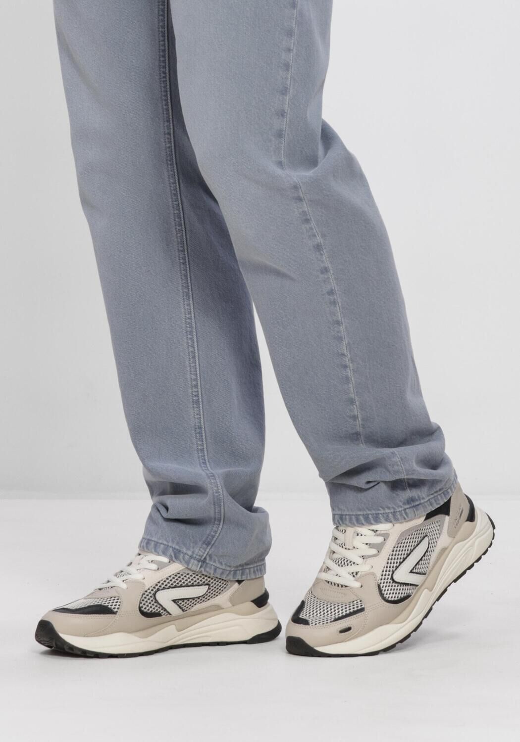 Beige HUB Sneakers SLAM-M - large