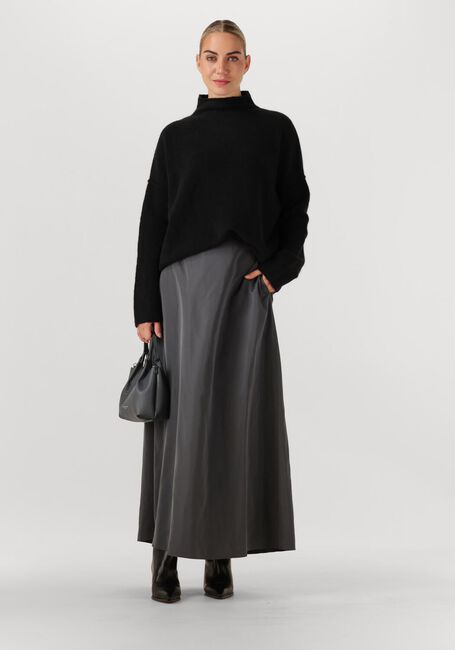 KNIT-TED KIM - large