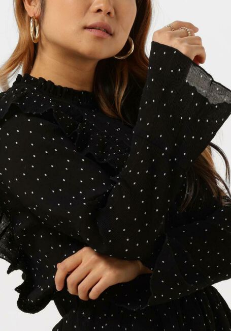 Y.A.S. YASMIGGO LS TOP Blouses en noir - large