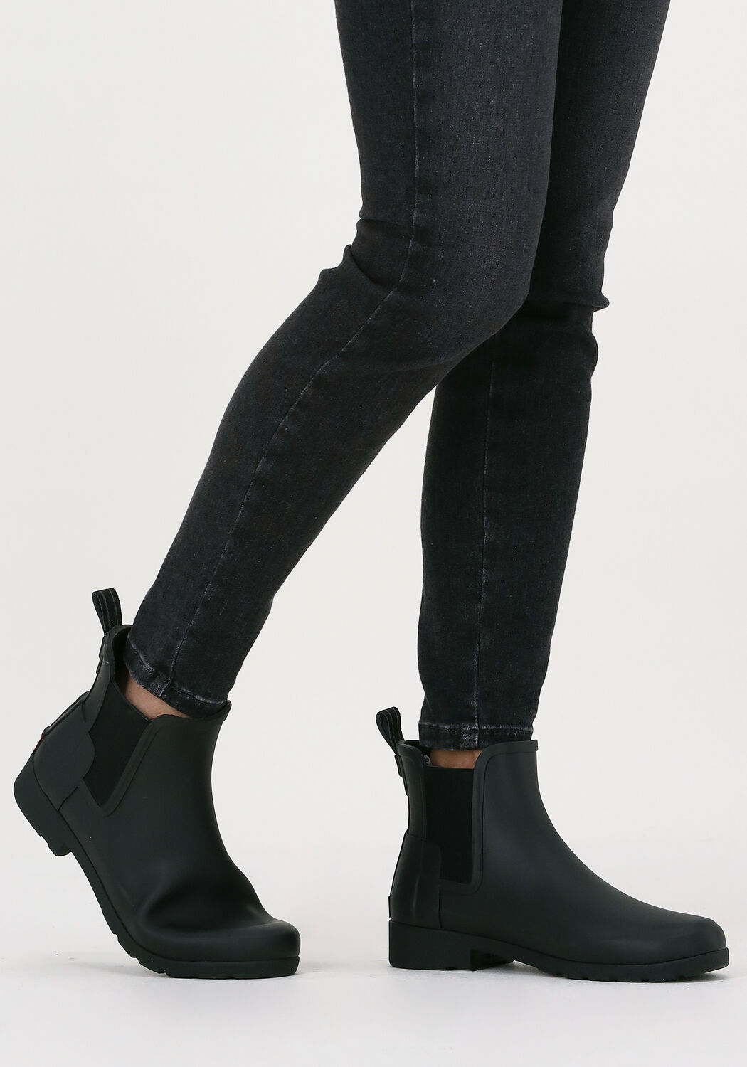 HUNTER Bottes en caoutchouc WOMENS REFINED CHELSEA en noir Omoda