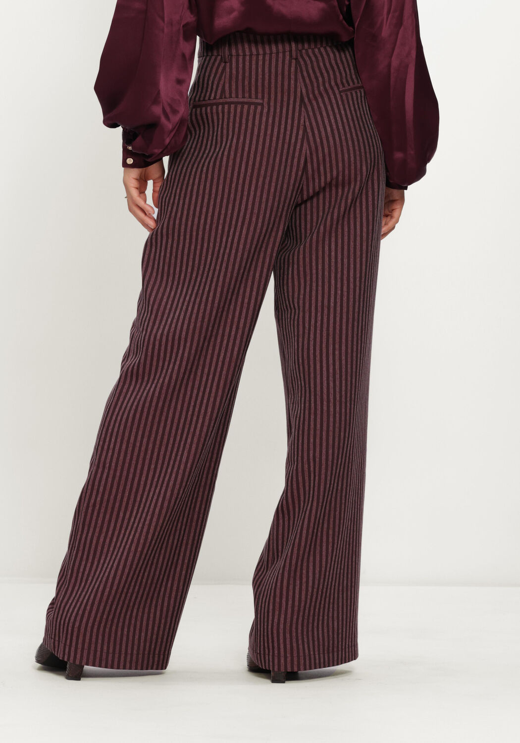 AMAYA AMSTERDAM Pantalon large ADELINE PANTS Bordeaux - large