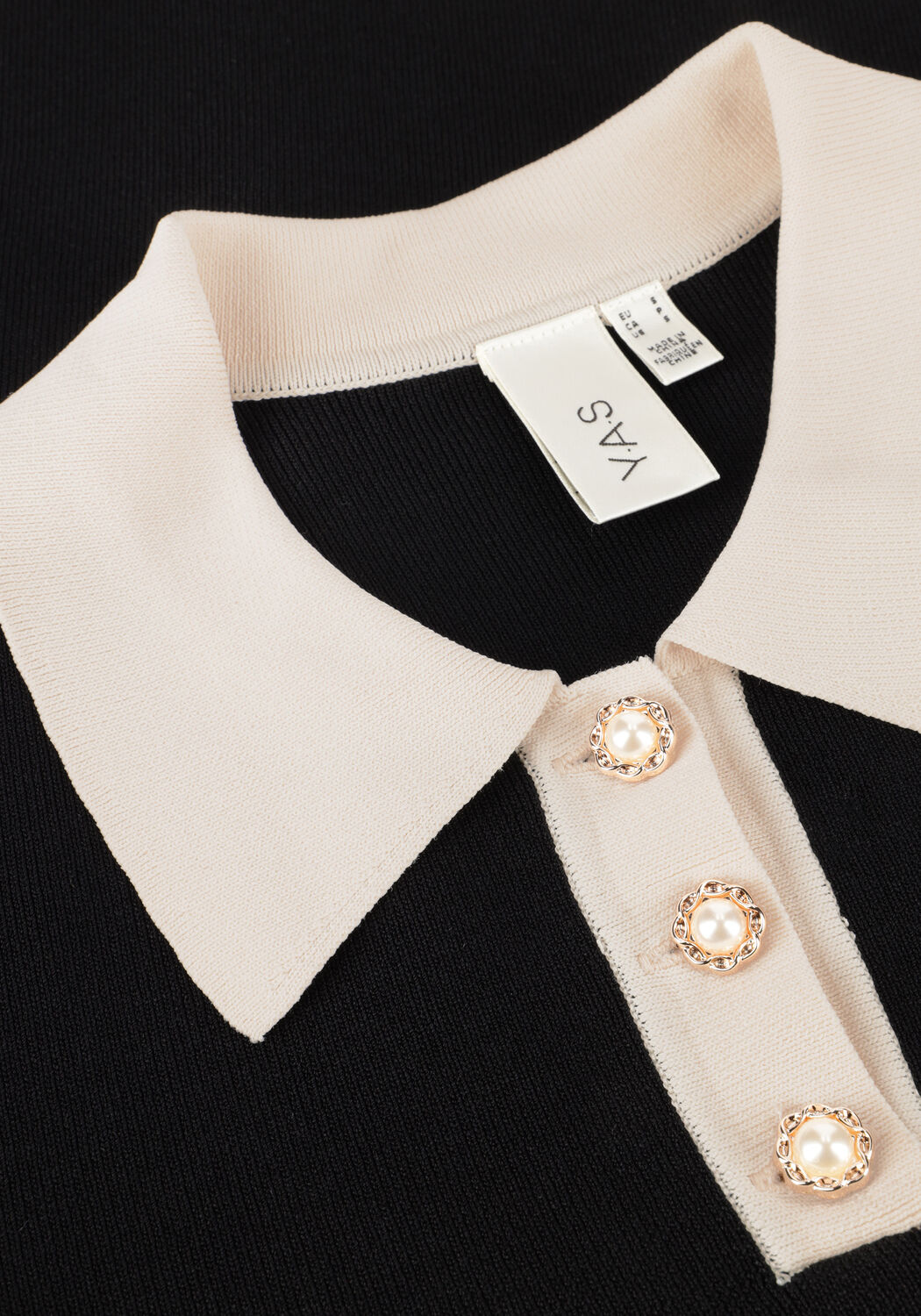 Y.A.S. Haut YASMILLE SS KNIT PULLOVER en noir - large