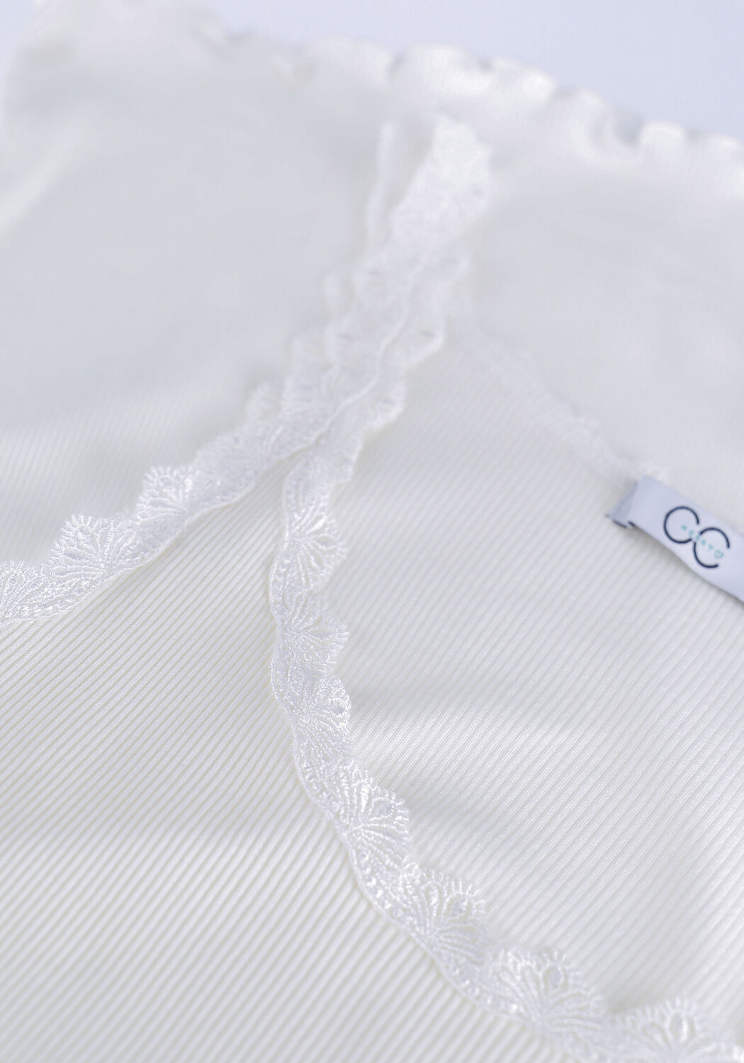 Witte CC HEART Top SILK LACE CAMISOLE - large