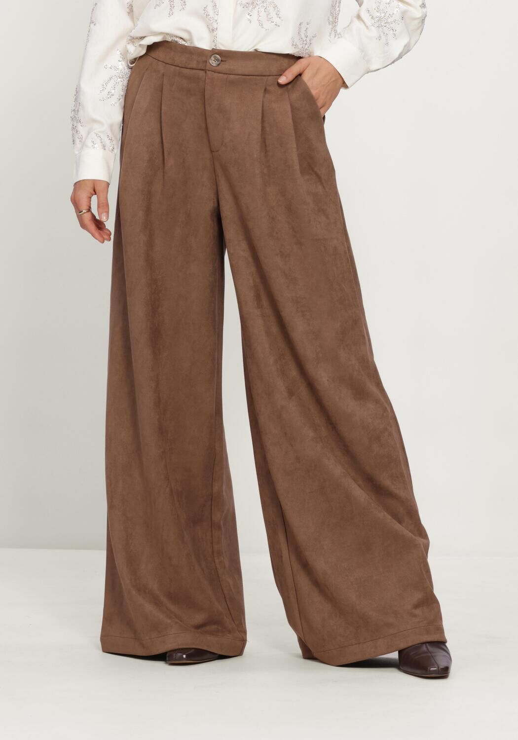Bruine NUKUS Wijde broek BODINE PANTS SUEDE - large