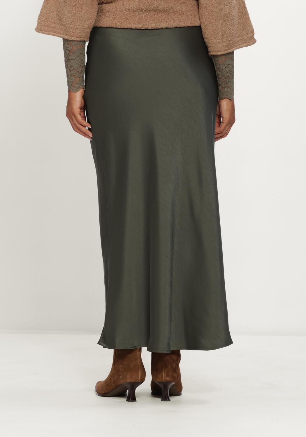 NEO NOIR Jupe maxi VICKY HEAVY SATEEN SKIRT Vert fonc&eacute; - large