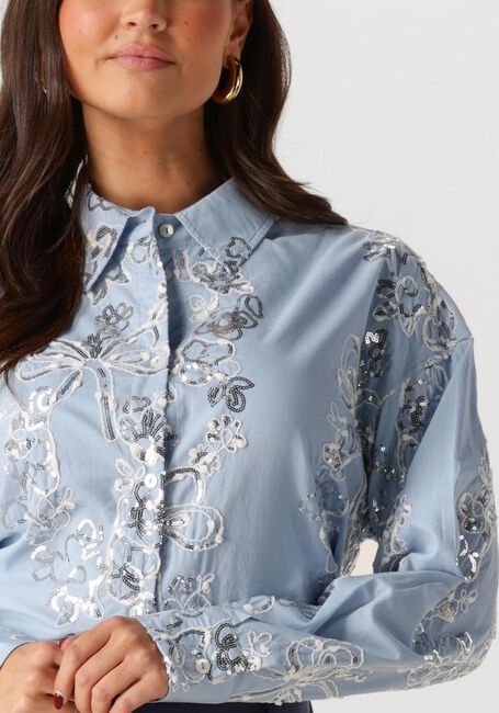 NUKUS TESSA BLOUSE PAILLET Blouses en bleu - large