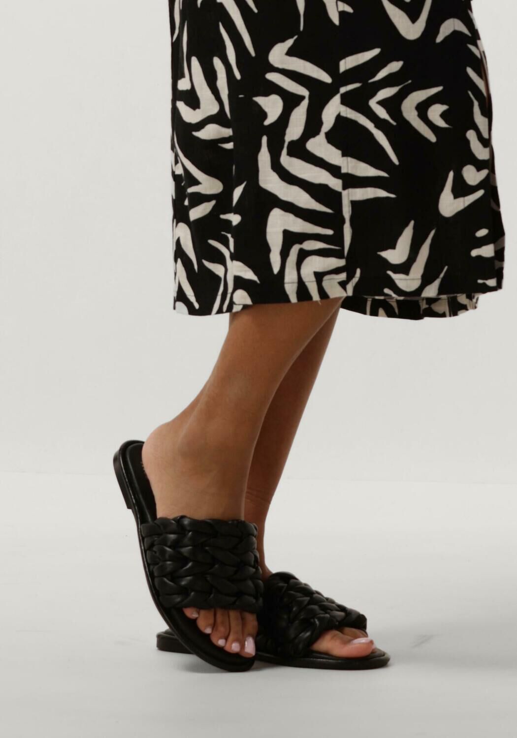 BRONX DELAN-Y 85020-D Tongs en noir - large