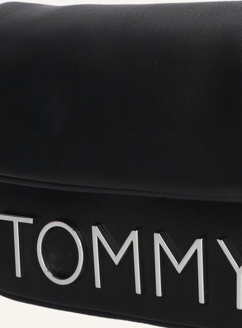 Zwarte TOMMY HILFIGER Schoudertas TJW BOLD ELONGATED FLAP CROSS Zwarte TOMMY HILFIGER Schoudertas TJW BOLD ELONGATED FLAP CROSS - large