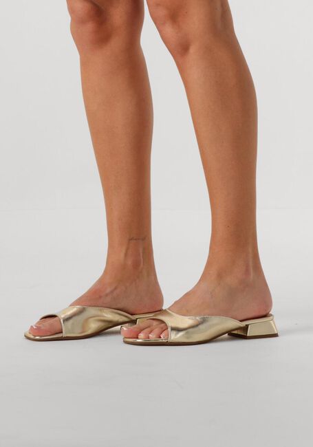 Gouden CTWLK Slippers VILLA Gouden CTWLK Slippers VILLA - large