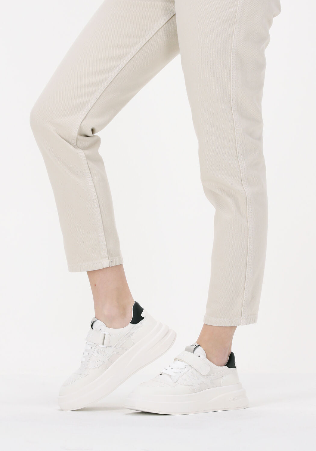 ASH Baskets basses INDY en blanc - large