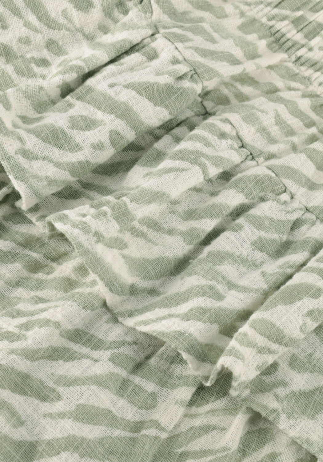 Groene PLAY UP Korte broek PRINTED WOVEN SKORT - large