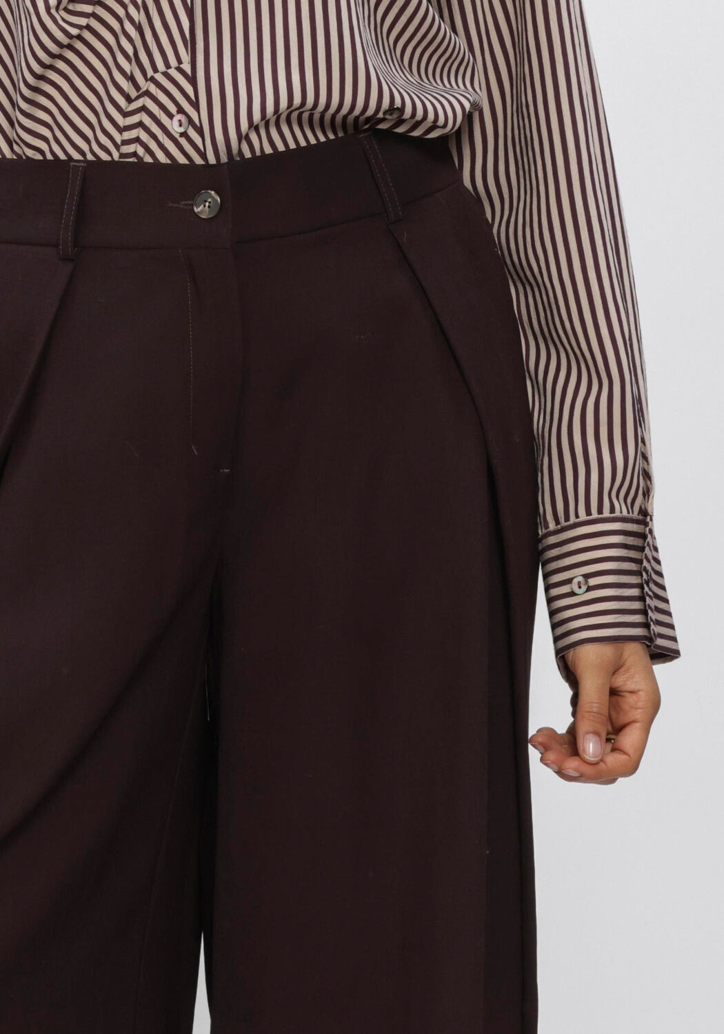 SUMMUM Pantalon large TROUSERS VISCOSE TWILL en marron - large