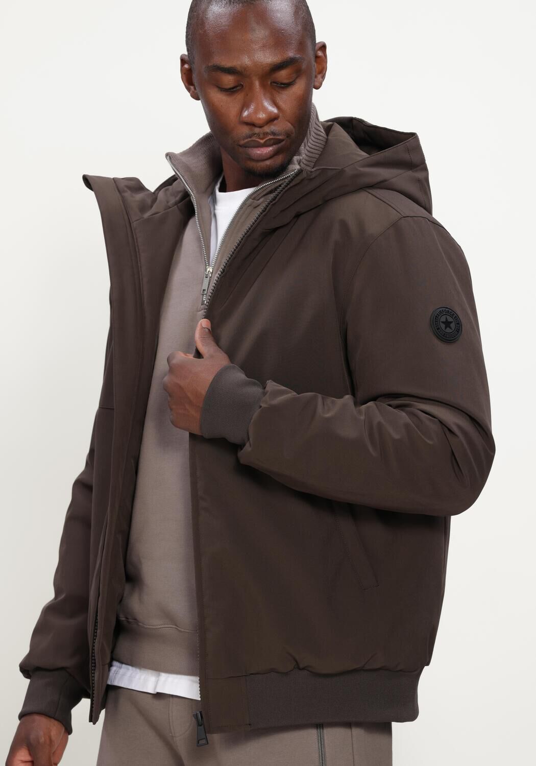 Bruine AIRFORCE Jack PADDED BOMBER - large