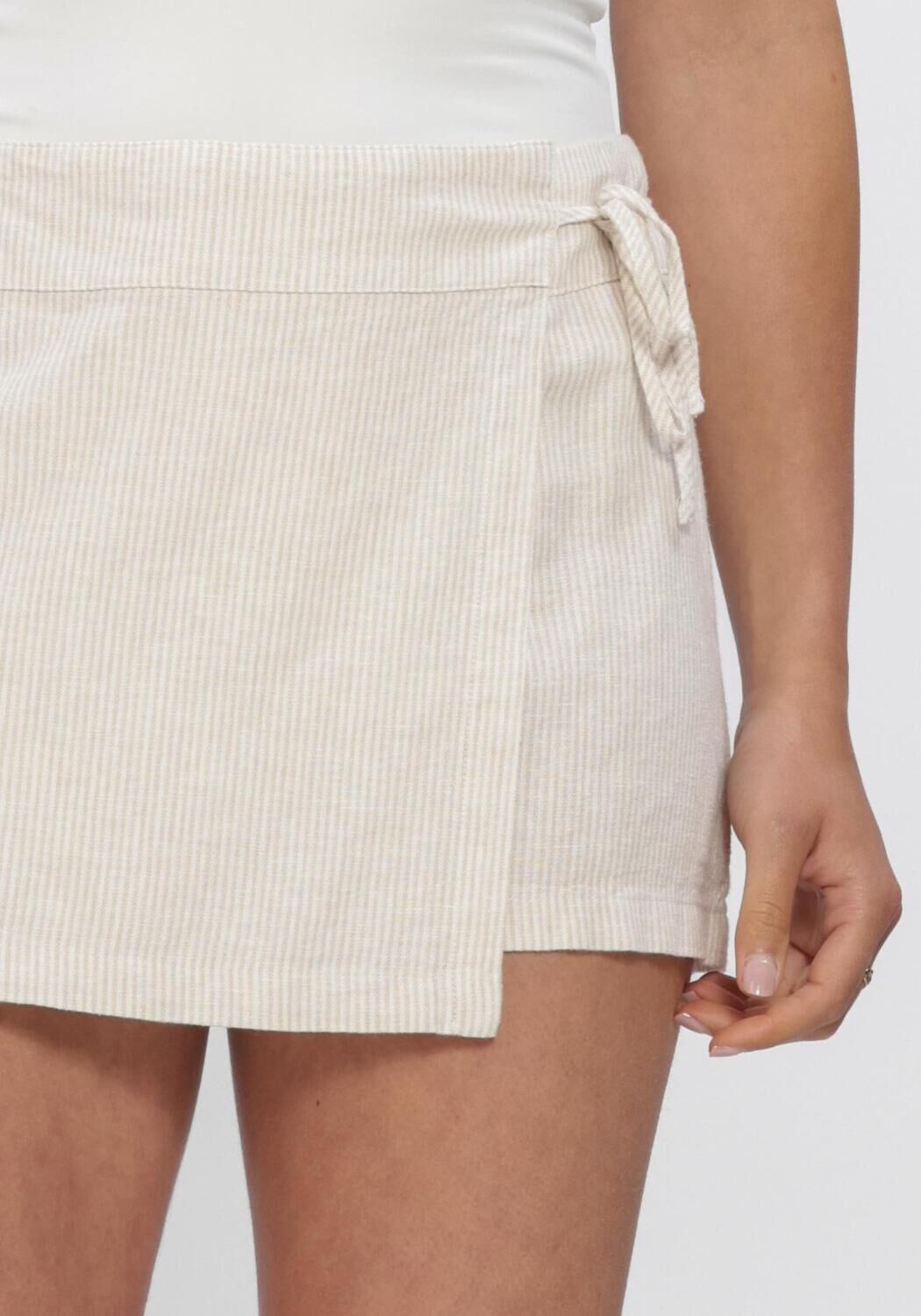 Beige TOMMY JEANS Korte broek TJW LINEN SKORT - large