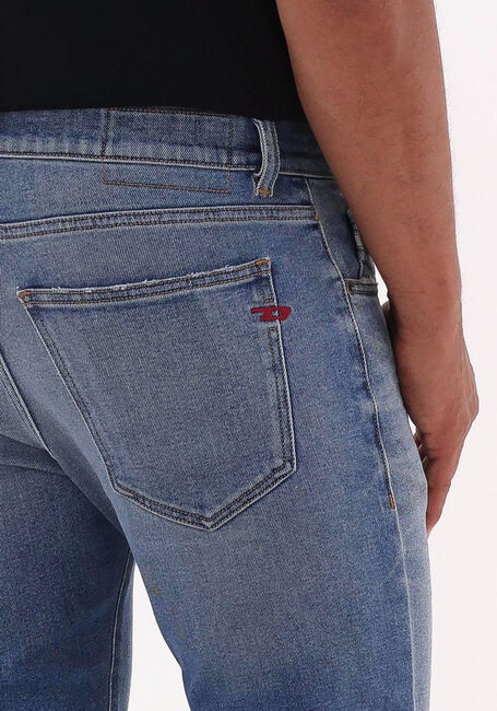 DIESEL Slim fit jeans 2019 D-STRUKT en bleu - large