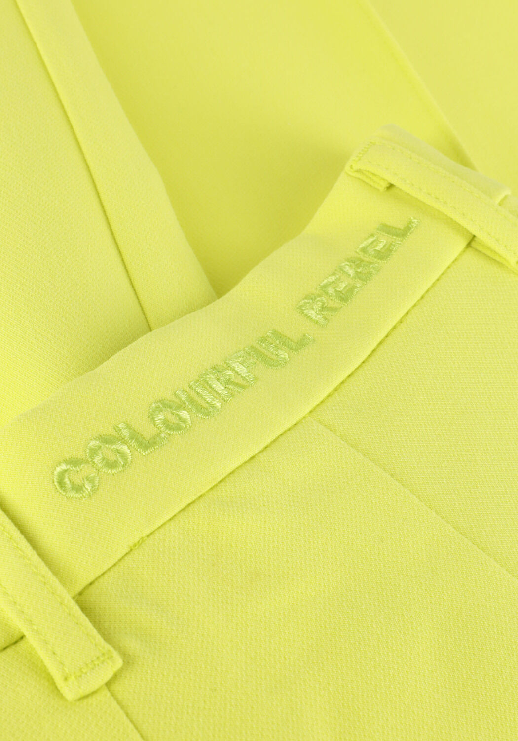 Gele COLOURFUL REBEL Pantalon RUS UNI STRAIGHT PANTS - large