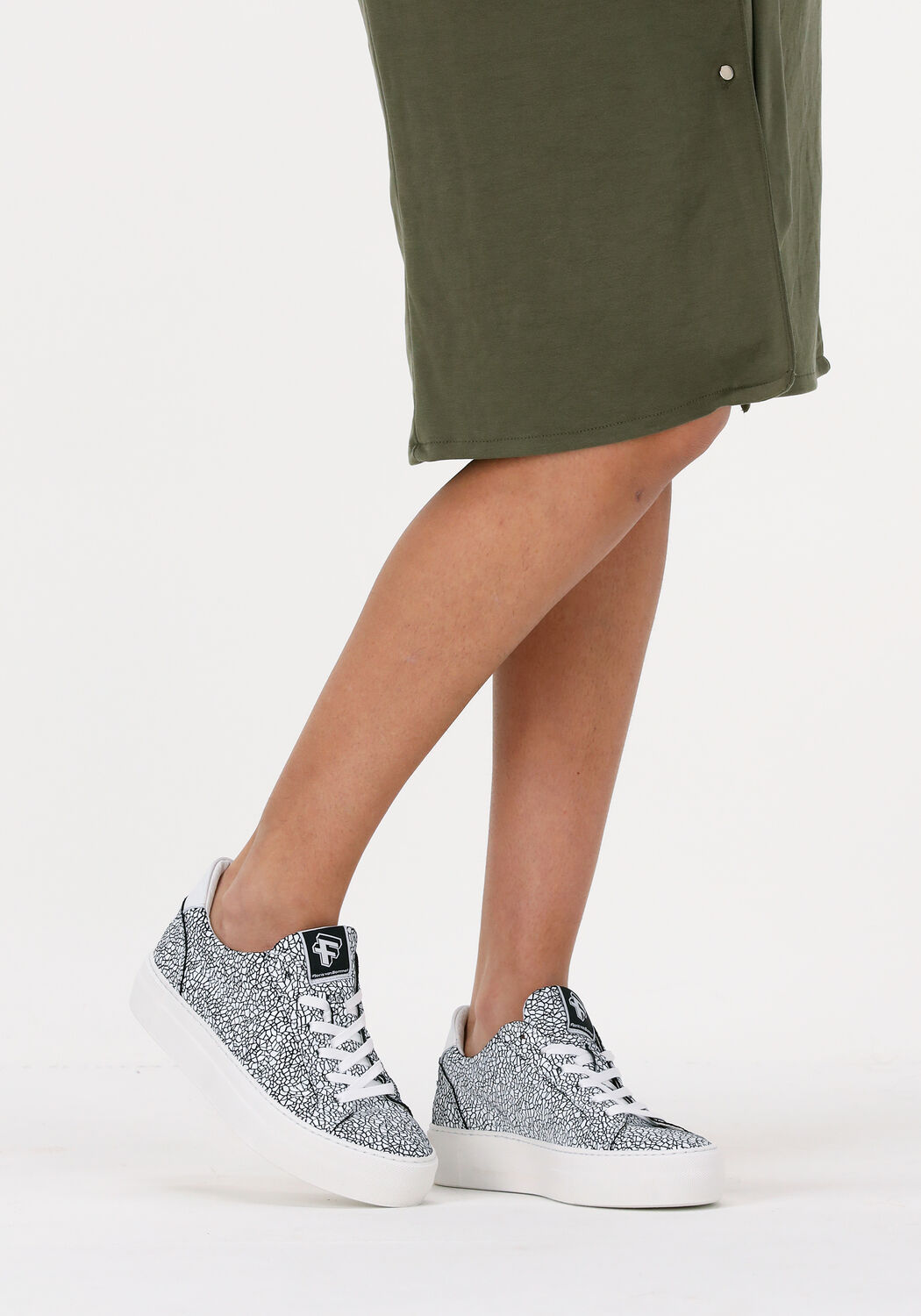 FLORIS VAN BOMMEL Baskets basses SFW-10059 en blanc - large