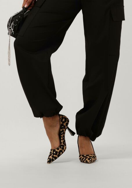 Beige MICHAEL KORS  CLARA MID PUMP - large