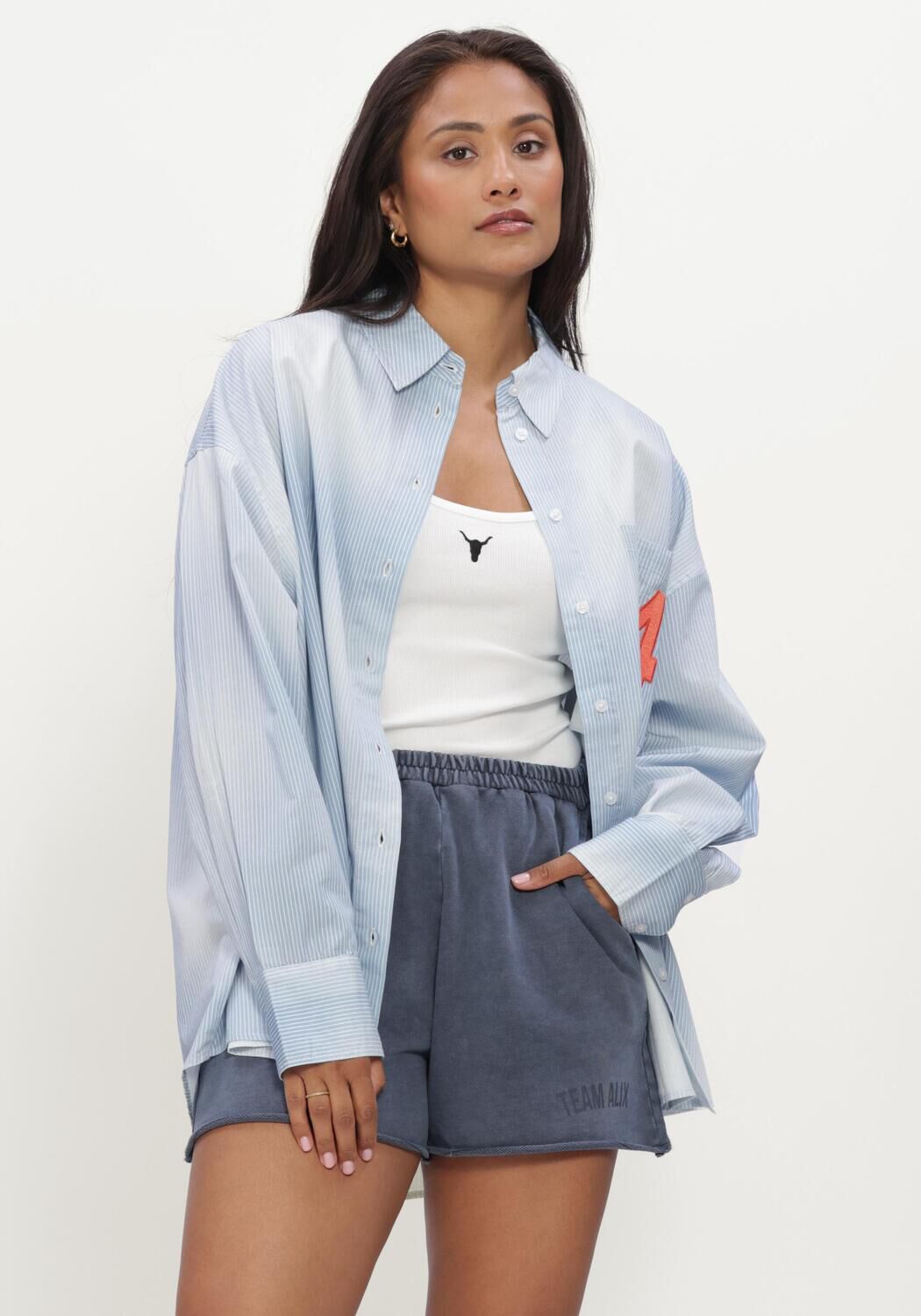 Blauwe ALIX THE LABEL  LADIES WOVEN FADED STRIPE BLOUSE - large