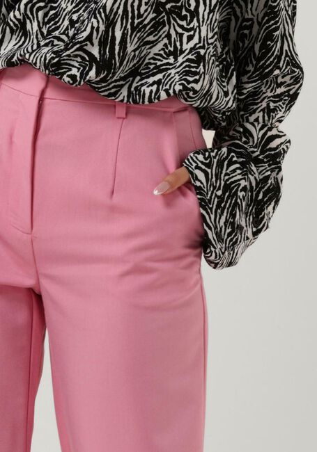 MINIMUM Pantalon LESSA en rose - large